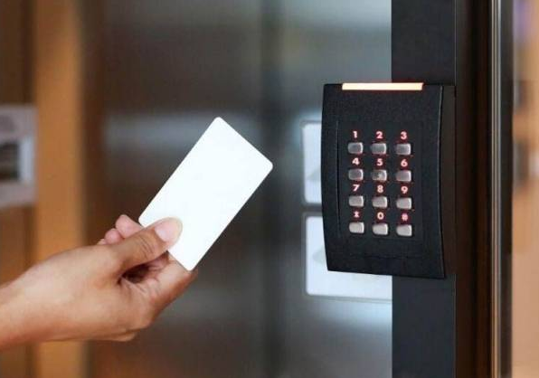 插入式芯片門禁卡向感應式轉換 插入式芯片門禁卡向感應式轉換